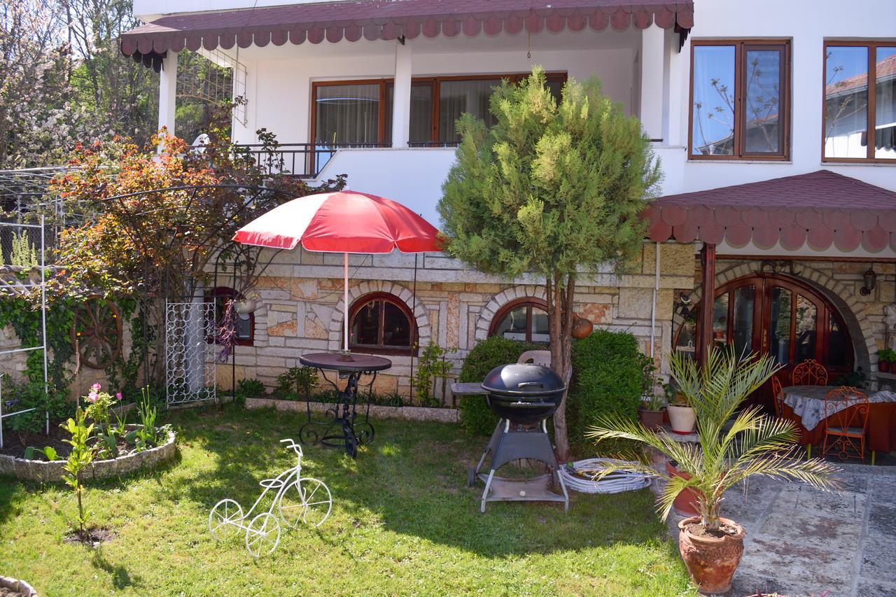 Guest House Villa Katty Balchik Exterior photo